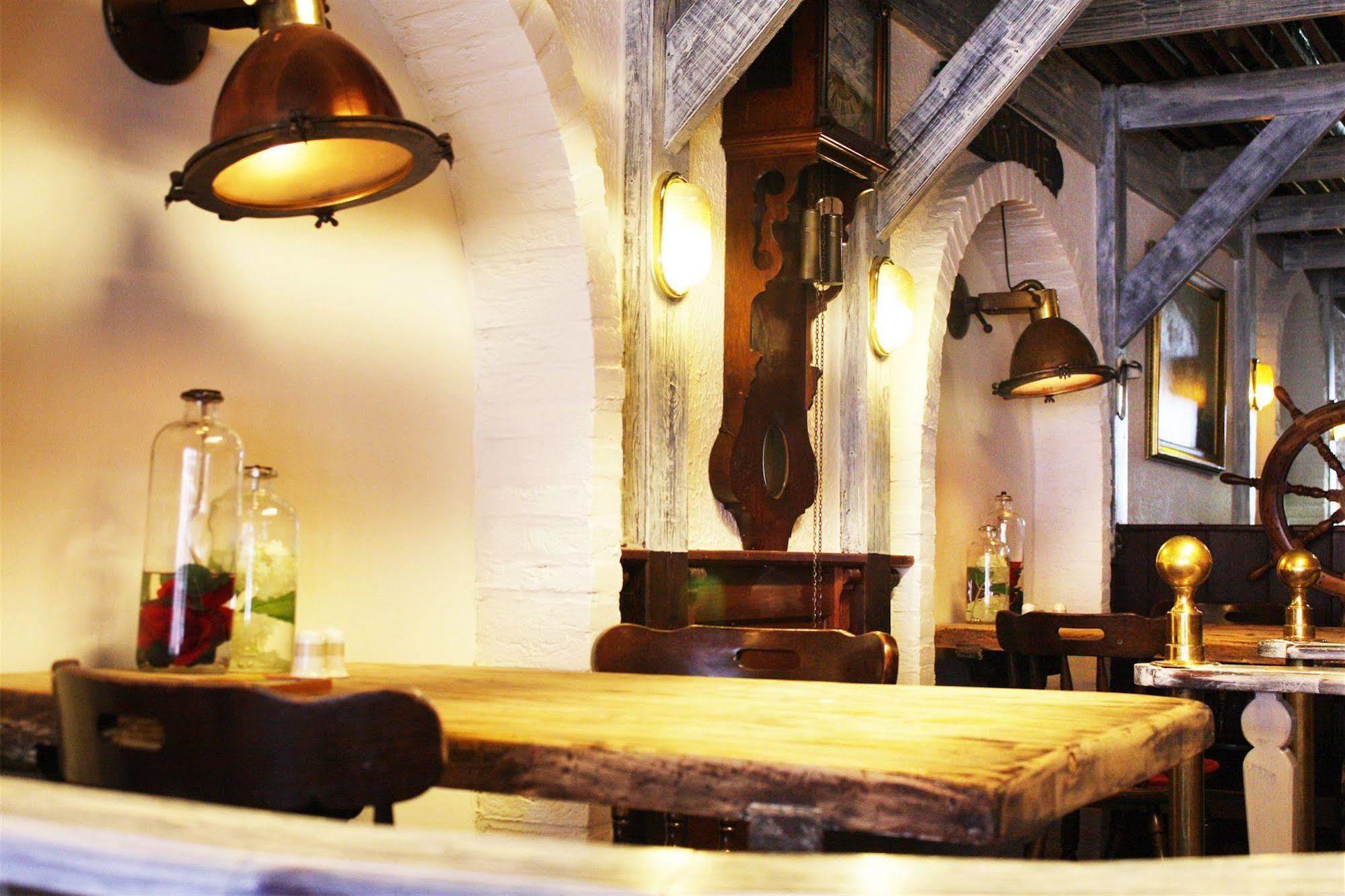 Hotel-Restaurant Loodsmans Welvaren Bv Den Hoorn  Ngoại thất bức ảnh