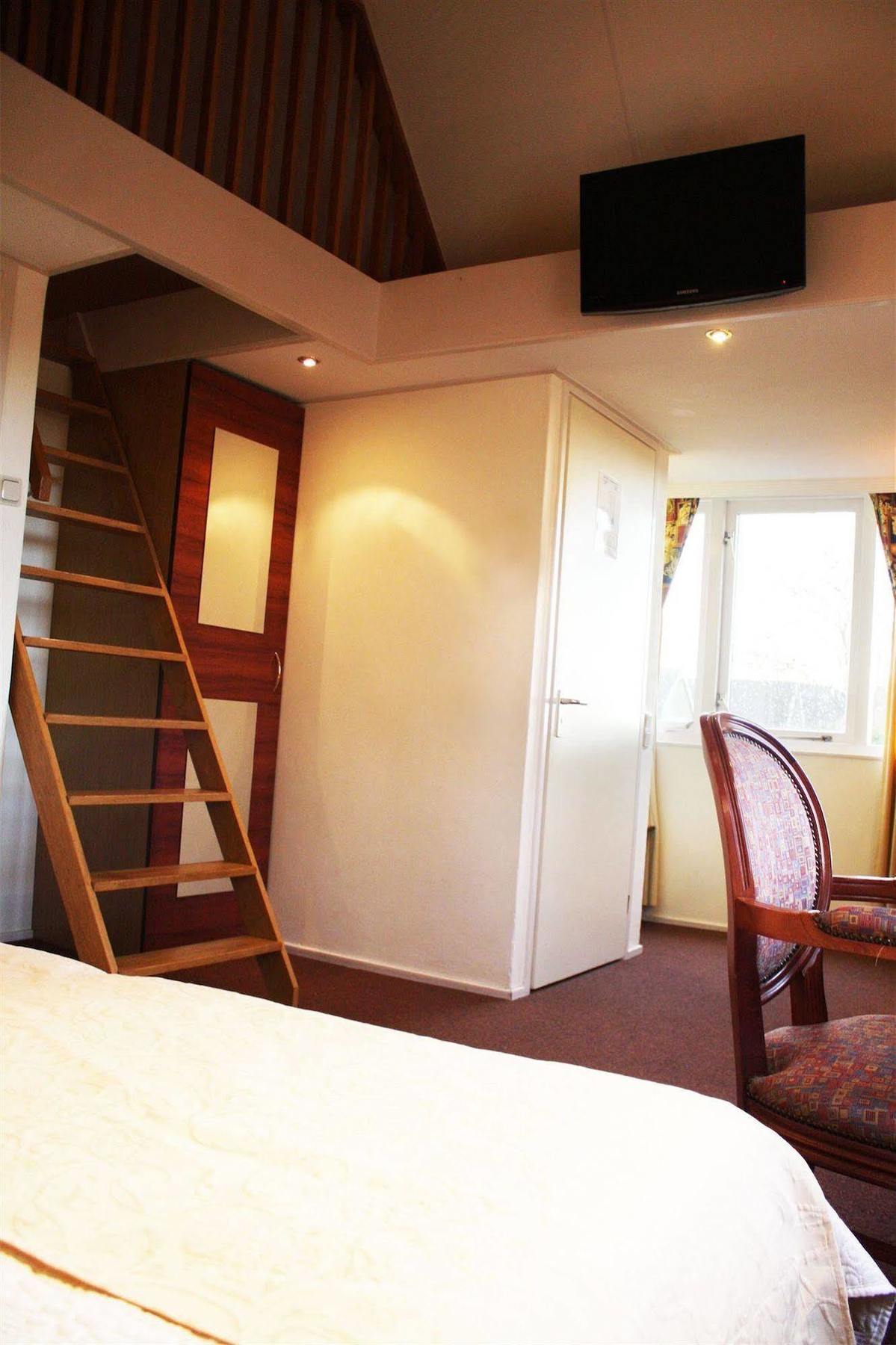 Hotel-Restaurant Loodsmans Welvaren Bv Den Hoorn  Ngoại thất bức ảnh