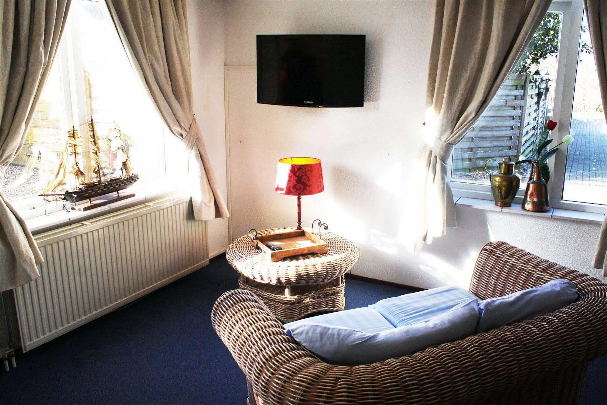 Hotel-Restaurant Loodsmans Welvaren Bv Den Hoorn  Ngoại thất bức ảnh